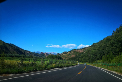 昆侖石 見證天路歷史的無字豐碑